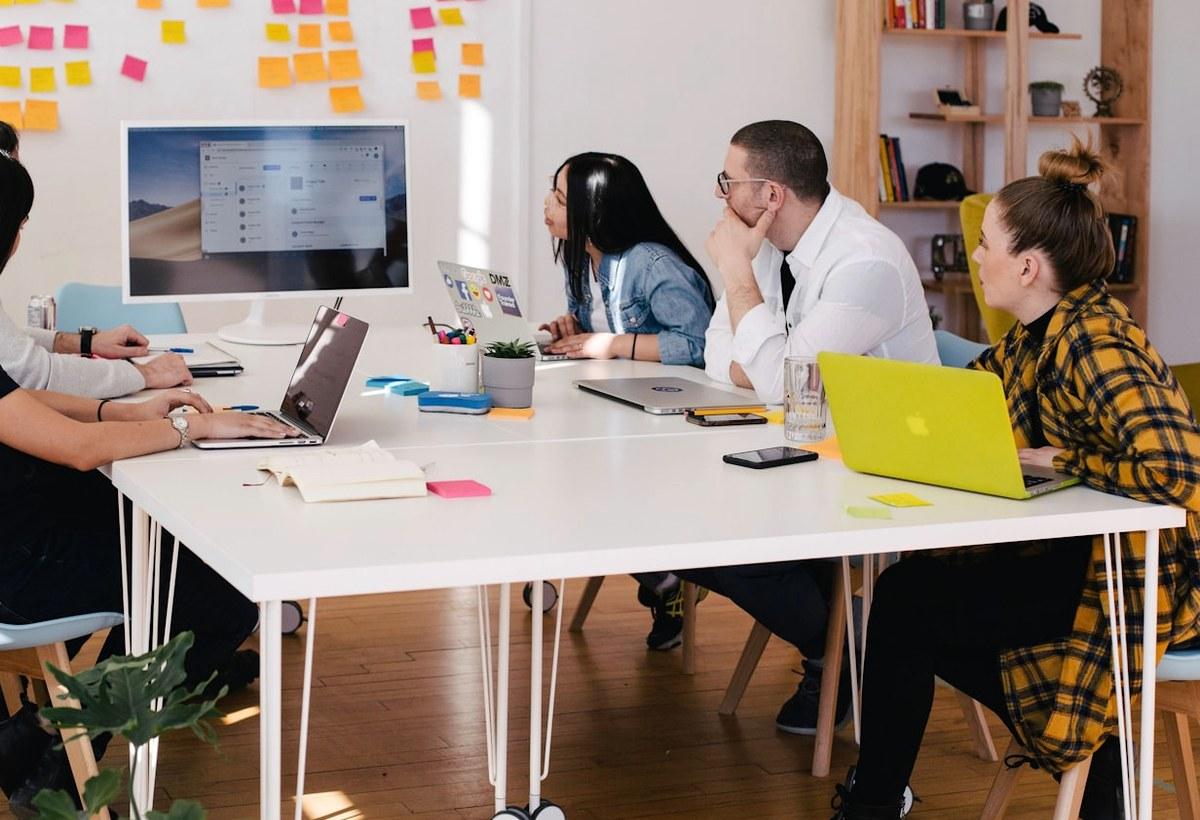analisi su schermo in ambiente di lavoro